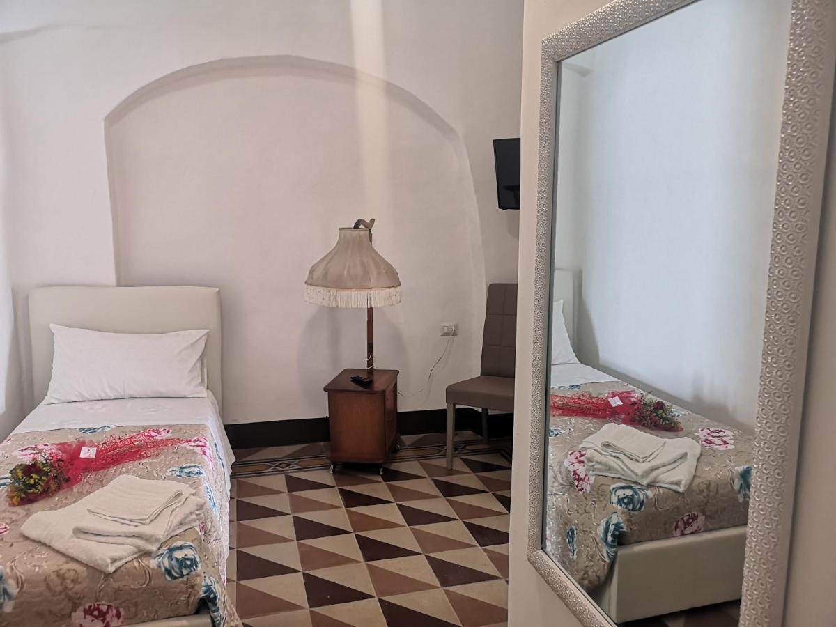 B & B San Giovanni 9 갈리폴리 외부 사진