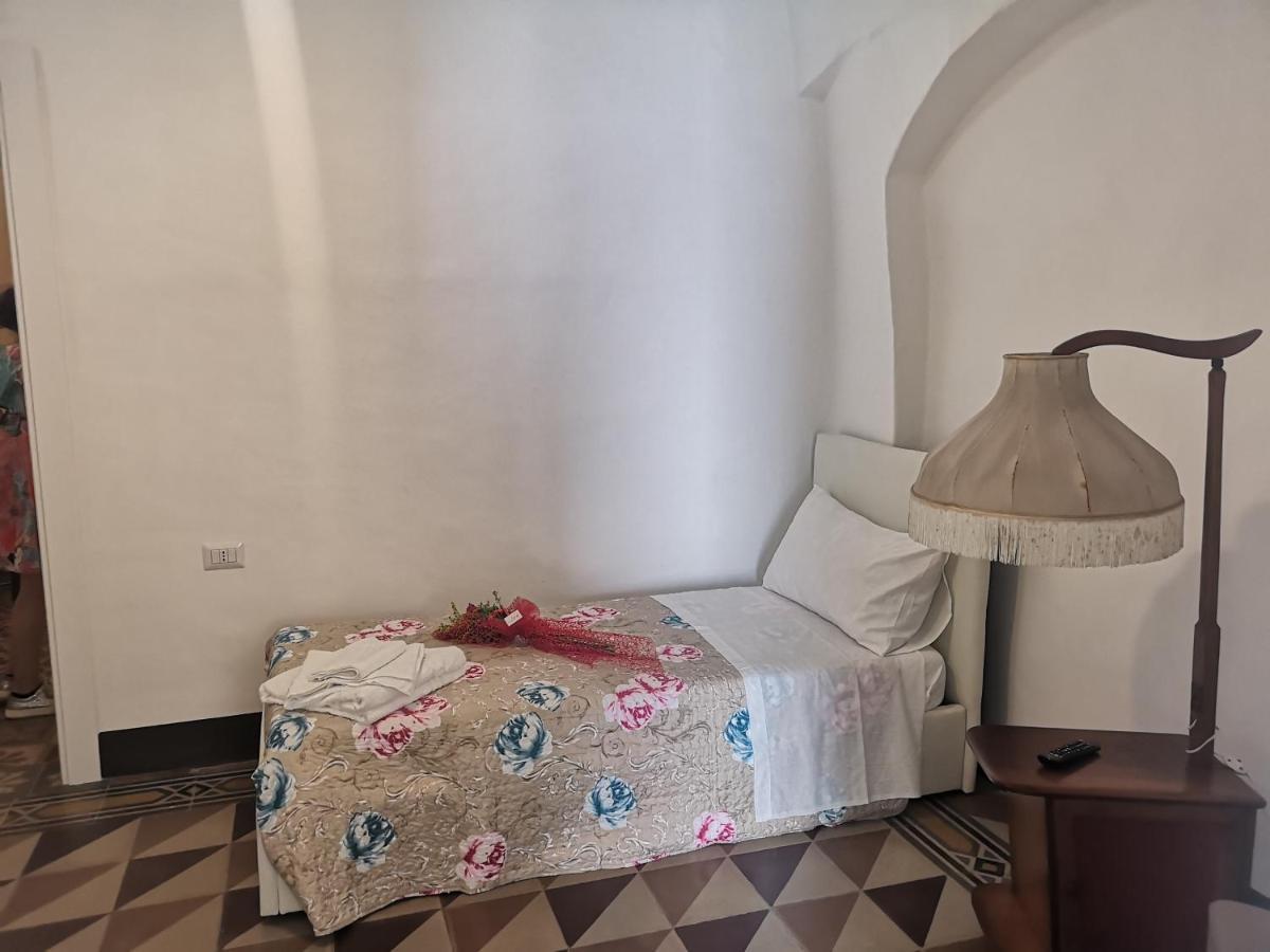 B & B San Giovanni 9 갈리폴리 외부 사진