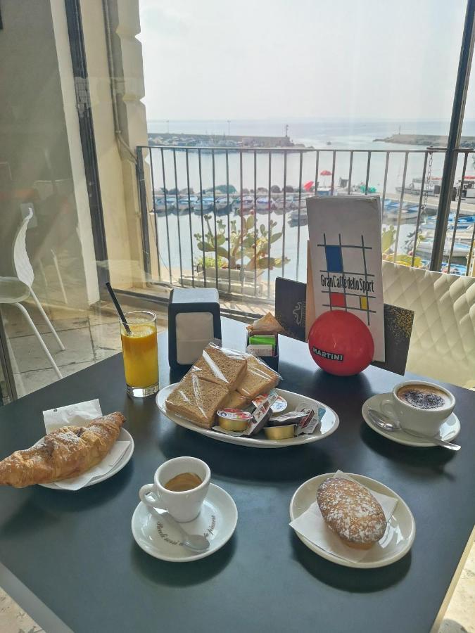 B & B San Giovanni 9 갈리폴리 외부 사진