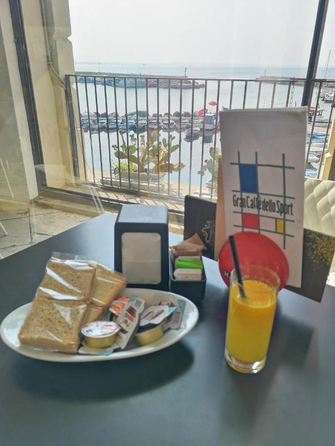 B & B San Giovanni 9 갈리폴리 외부 사진